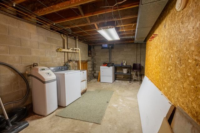 4672 Martin Street, Heath Twp, MI 49419