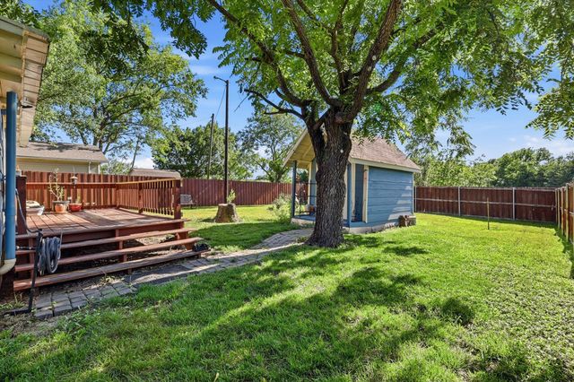 1005 N Oak Street, Leonard, TX 75452