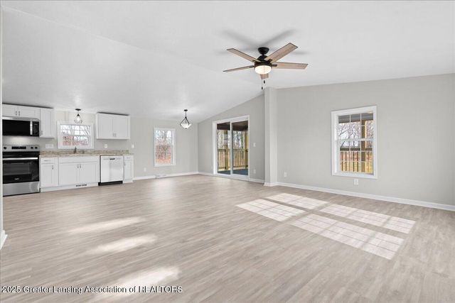 1976 Bolock Highway, Charlotte, MI 48813