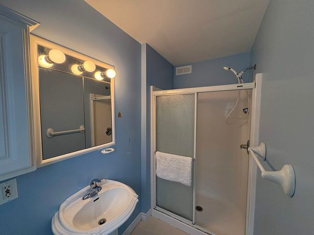 78 PEMBROKE Street, Seabrook, NH 03874