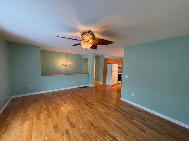 78 PEMBROKE Street, Seabrook, NH 03874