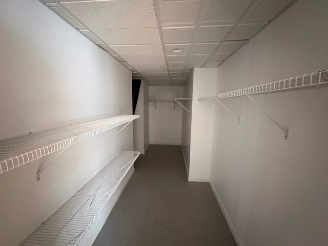 78 PEMBROKE Street, Seabrook, NH 03874