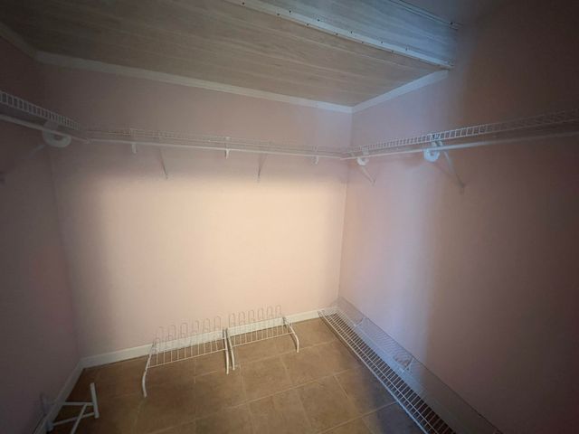 78 PEMBROKE Street, Seabrook, NH 03874