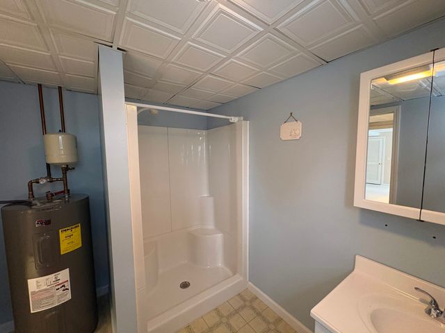 78 PEMBROKE Street, Seabrook, NH 03874