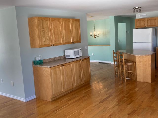 78 PEMBROKE Street, Seabrook, NH 03874