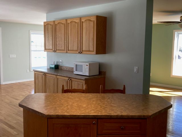 78 PEMBROKE Street, Seabrook, NH 03874