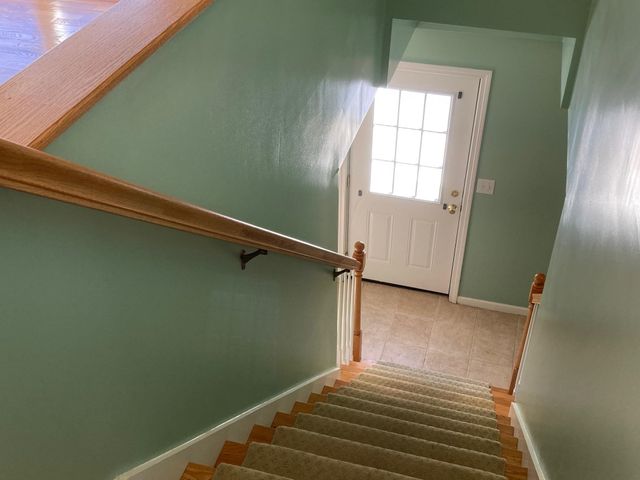 78 PEMBROKE Street, Seabrook, NH 03874