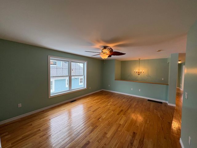 78 PEMBROKE Street, Seabrook, NH 03874