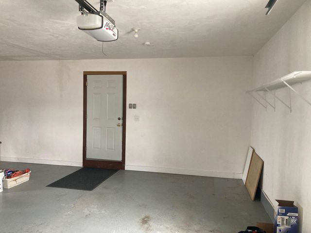 78 PEMBROKE Street, Seabrook, NH 03874