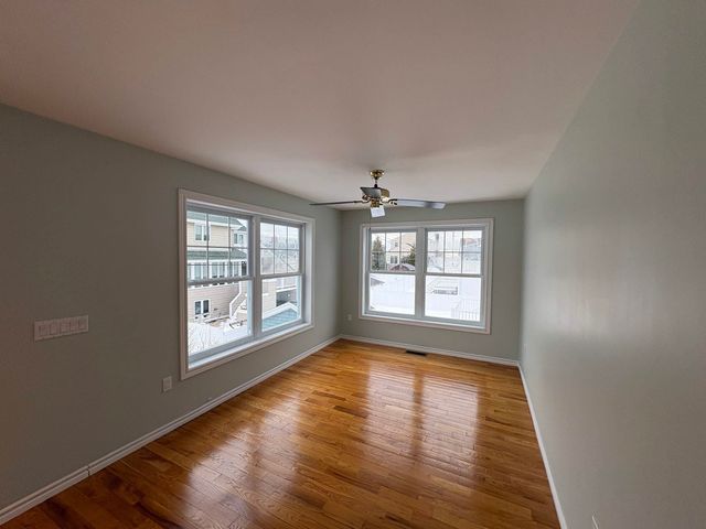 78 PEMBROKE Street, Seabrook, NH 03874