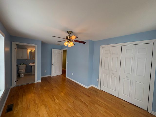 78 PEMBROKE Street, Seabrook, NH 03874