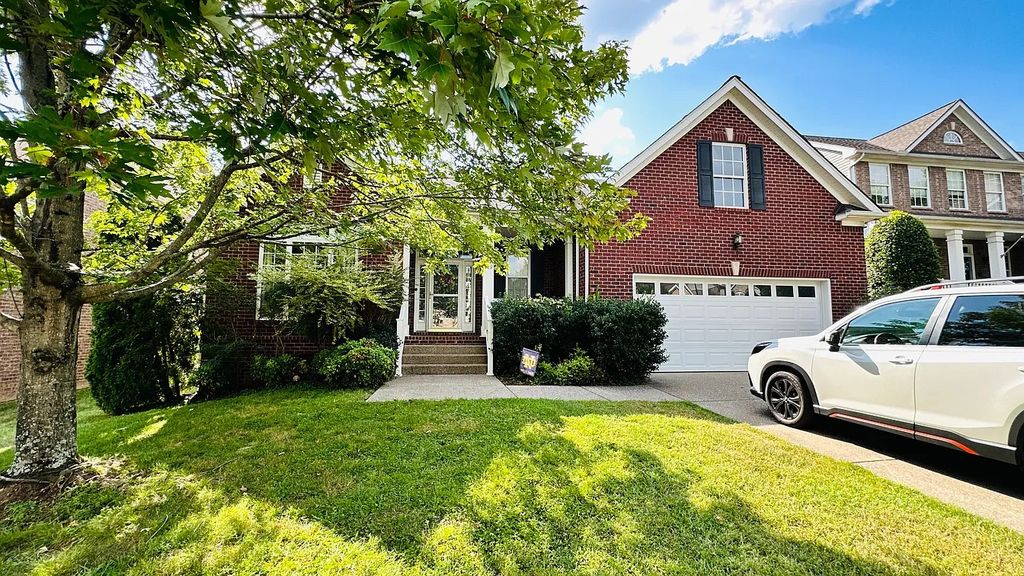 829 Cranberry Ln, Nolensville, TN 37135