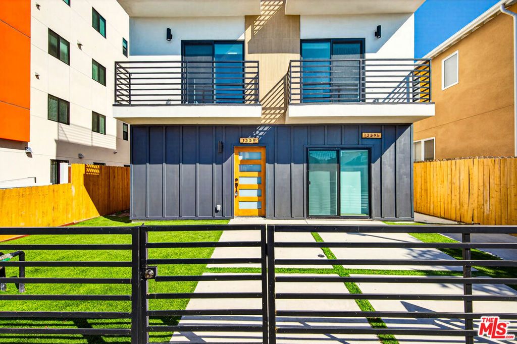 1359 W 35th Place, Los Angeles, CA 90007 — photo 3