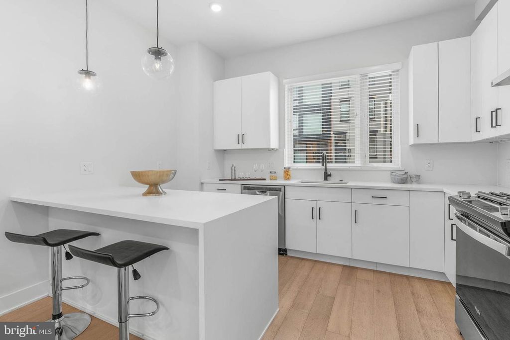 1754 WYLIE ST #1, Philadelphia, PA 19130 — photo 2
