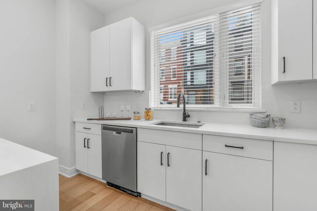 1754 WYLIE ST #1, Philadelphia, PA 19130 — photo 3