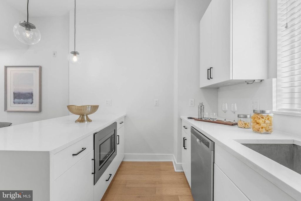 1754 WYLIE ST #1, Philadelphia, PA 19130 — photo 4