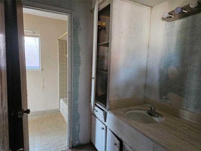 1123 Cottage Oak Lane, Houston, TX 77091