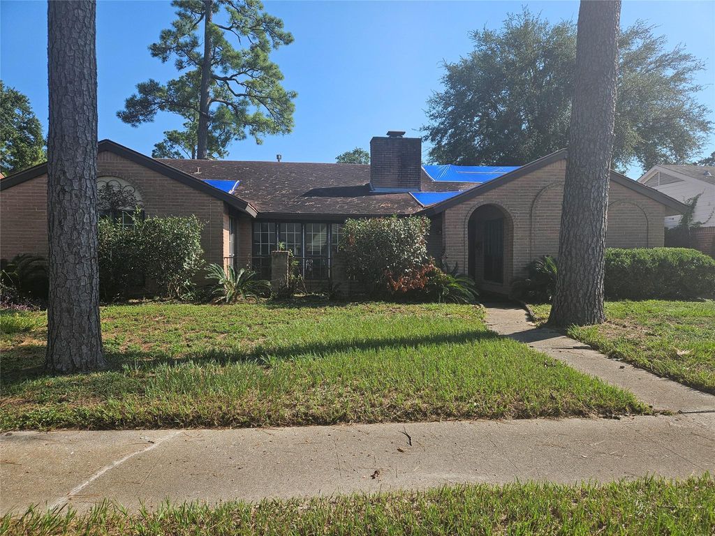 1123 Cottage Oak Lane, Houston, TX 77091