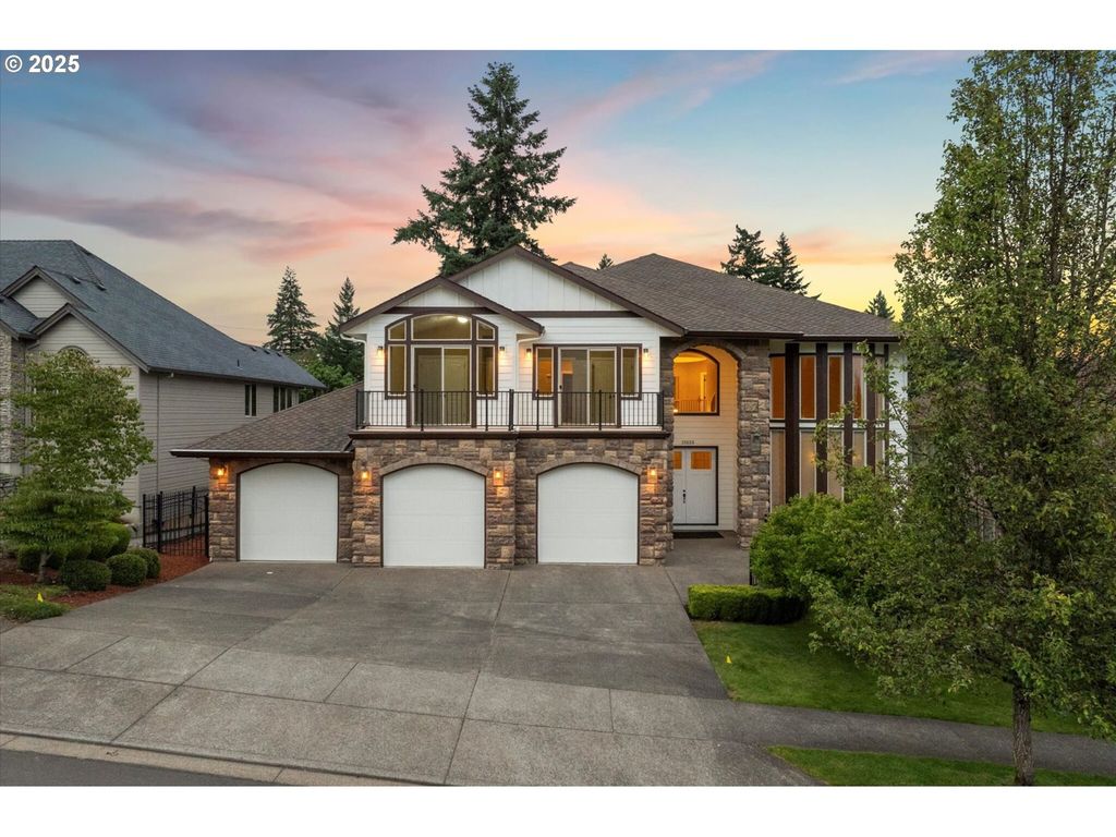 15533 Se CHELSEA MORNING Dr, Happy Valley, OR 97086