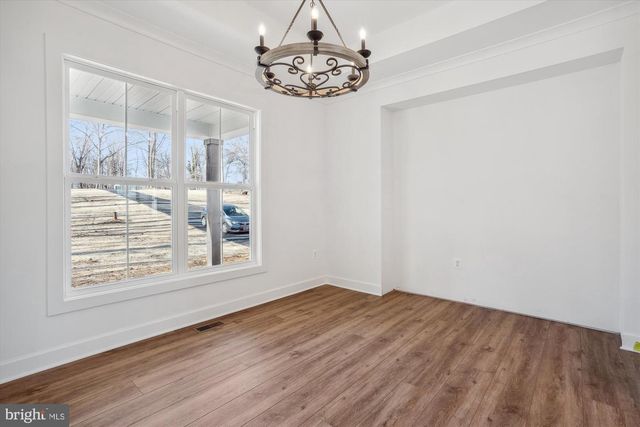 2412 MOUNTAIN RD, Haymarket, VA 20169