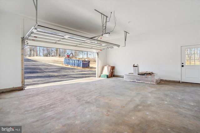 2412 MOUNTAIN RD, Haymarket, VA 20169