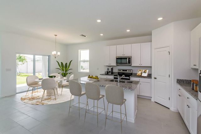 2914 SUPERMARINE ROAD, Tavares, FL 32778