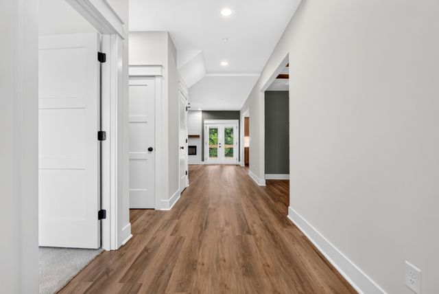 373 Young Lane, Pleasant View, TN 37146