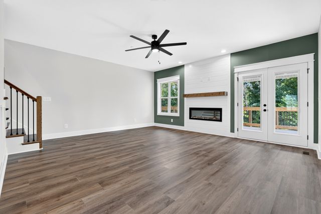 373 Young Lane, Pleasant View, TN 37146