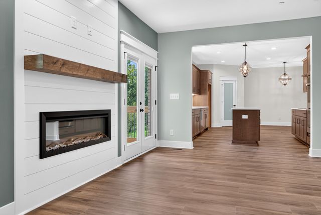 373 Young Lane, Pleasant View, TN 37146