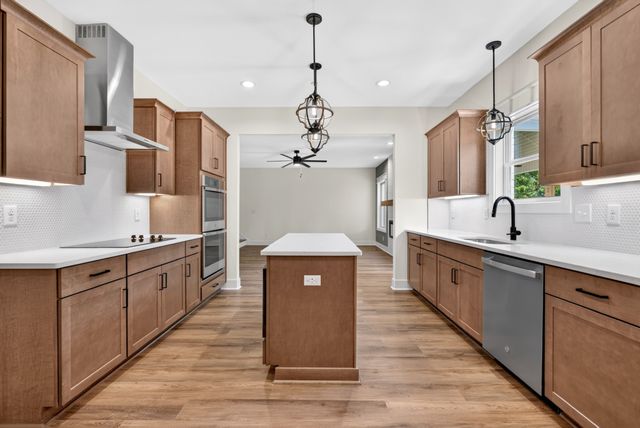 373 Young Lane, Pleasant View, TN 37146