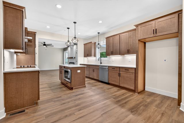 373 Young Lane, Pleasant View, TN 37146