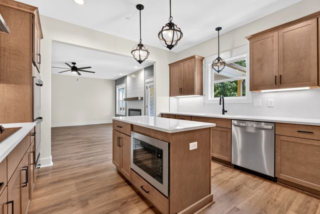 373 Young Lane, Pleasant View, TN 37146