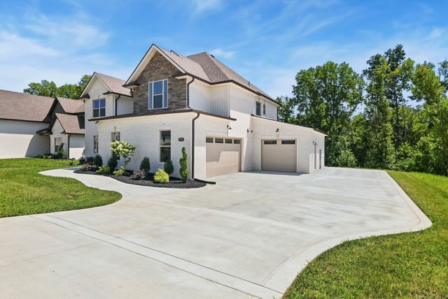 373 Young Lane, Pleasant View, TN 37146