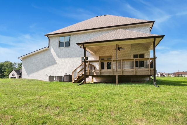 373 Young Lane, Pleasant View, TN 37146