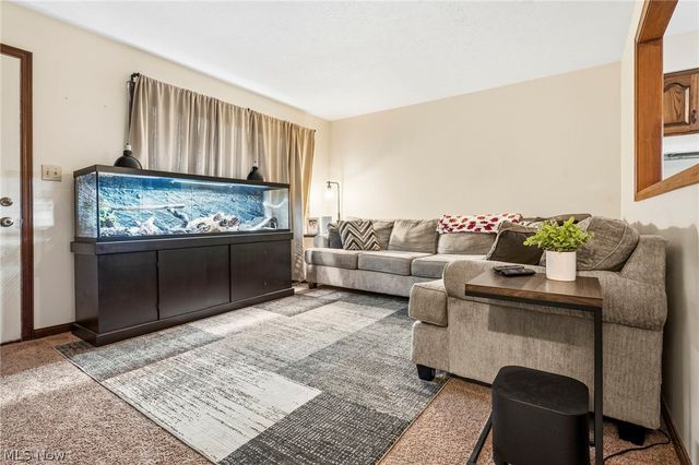 9931 Portage Street NW, Canal Fulton, OH 44614