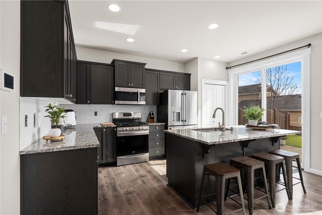 26239 227th Terrace SE, Maple Valley, WA 98038