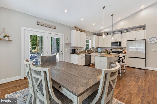 105 EDGEMONT CIR, Locust Grove, VA 22508