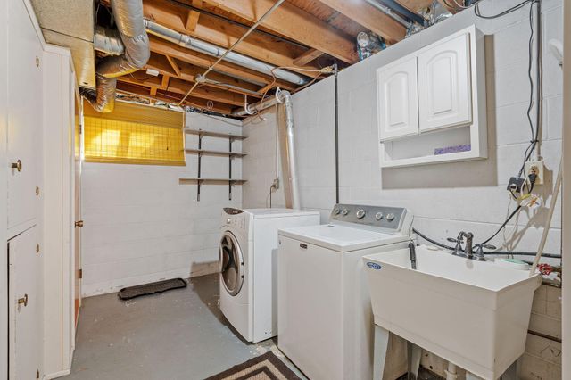 1460 Hoyt Avenue E, Saint Paul, MN 55106