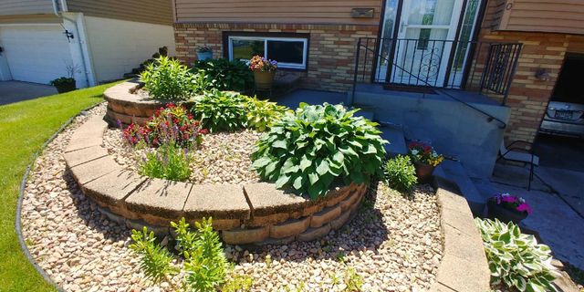 1460 Hoyt Avenue E, Saint Paul, MN 55106