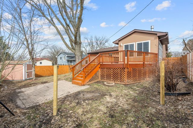 1460 Hoyt Avenue E, Saint Paul, MN 55106