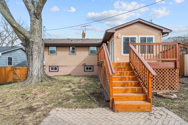 1460 Hoyt Avenue E, Saint Paul, MN 55106