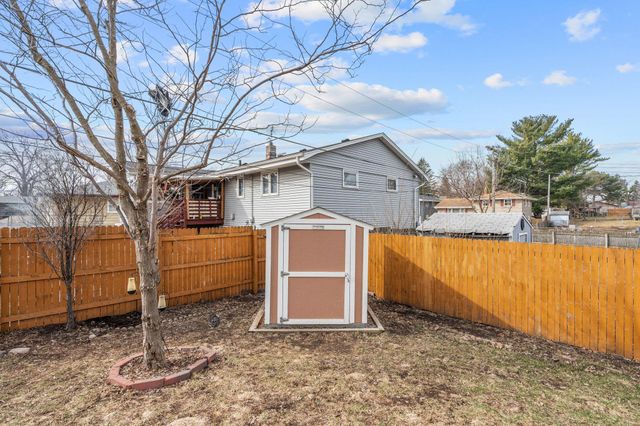 1460 Hoyt Avenue E, Saint Paul, MN 55106