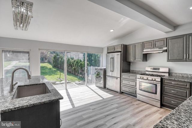 945 CORNWALL RD, Lebanon, PA 17042