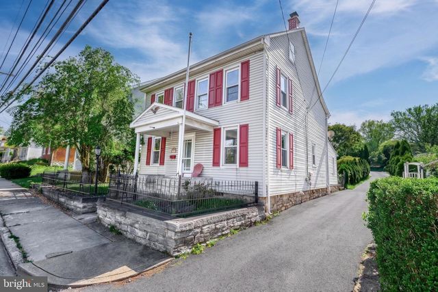 945 CORNWALL RD, Lebanon, PA 17042