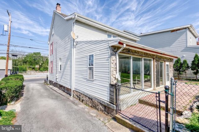 945 CORNWALL RD, Lebanon, PA 17042