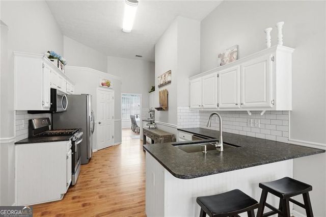 4389 Chatham View Drive, Buford, GA 30518