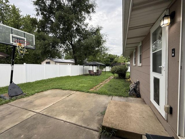 3420 Ivy LANE, Racine, WI 53402