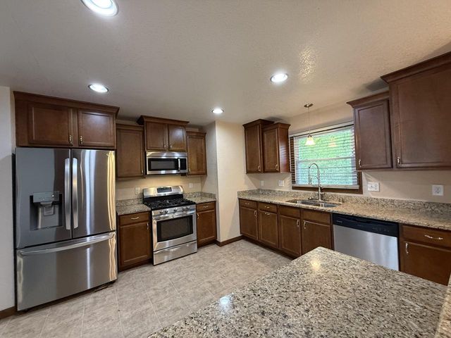 3420 Ivy LANE, Racine, WI 53402