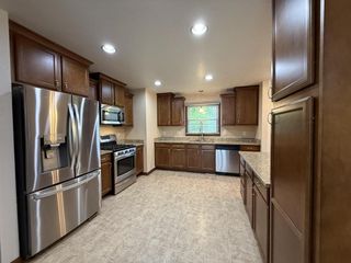 3420 Ivy LANE, Racine, WI 53402