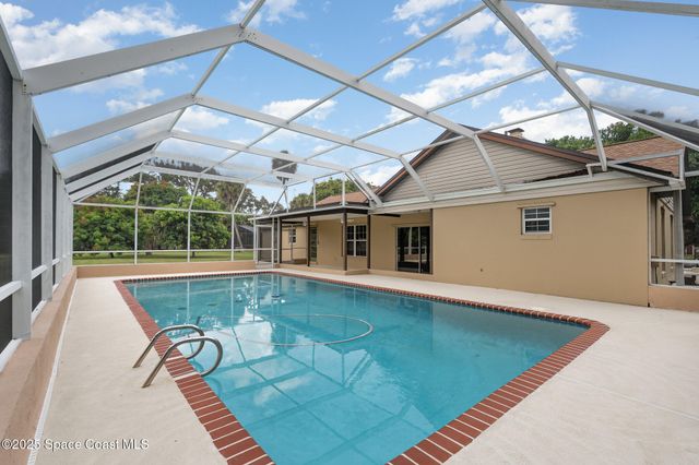 4245 Hillview Circle, Merritt Island, FL 32952